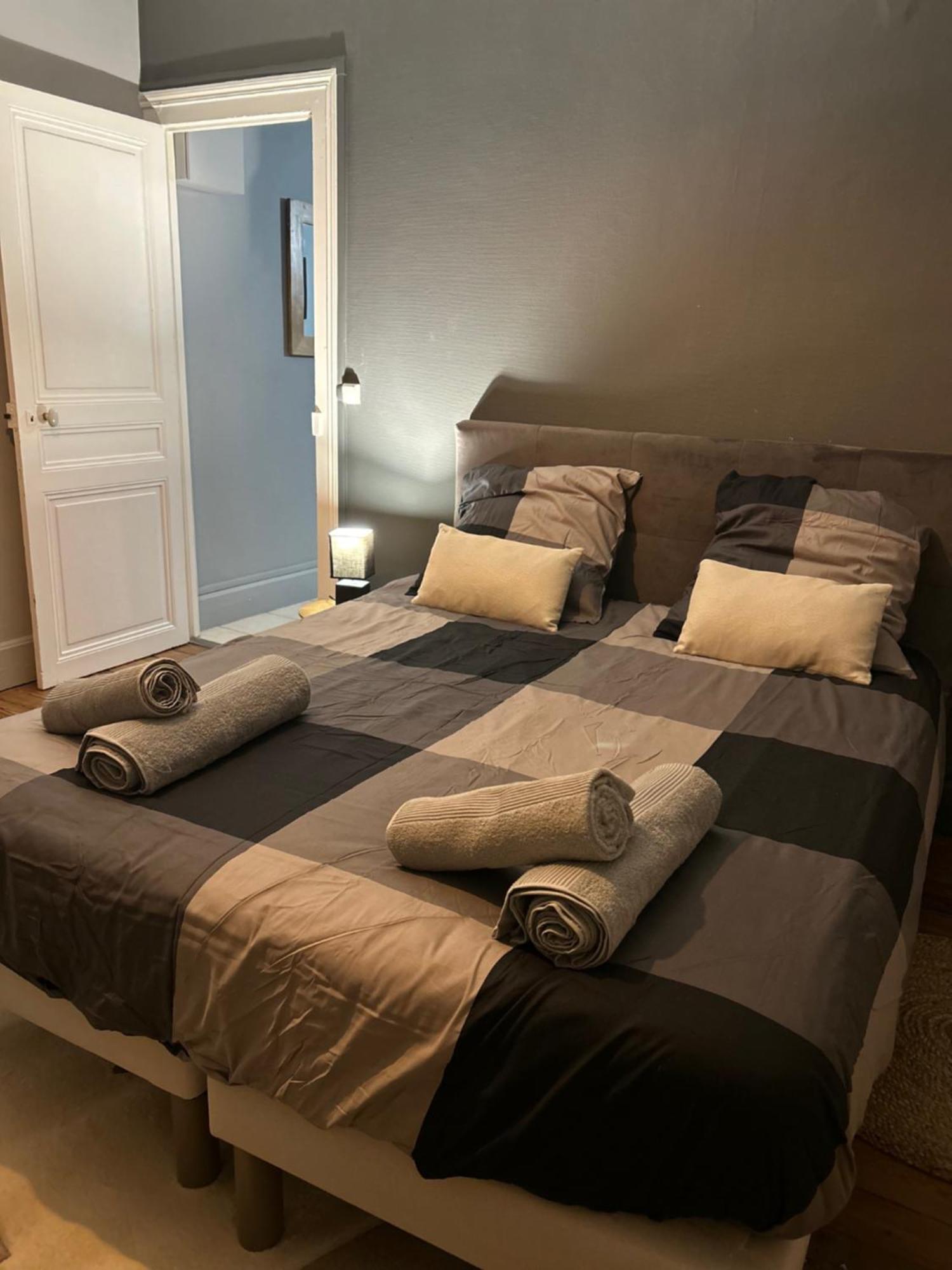 Atelier Voyageur Apartment ชาร์ตร ภายนอก รูปภาพ